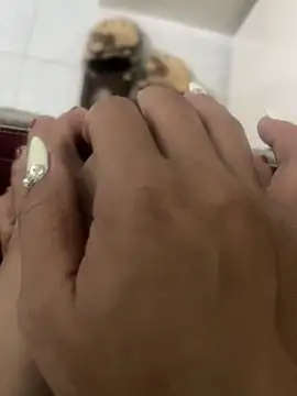 Snapshot of Tina_xx8 chatting on 12/18/25, 02:45 Tina xx8 online show from 12/18/25, 02:45