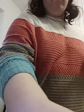 Snapshot of Feuchtekitty92@xh chatting on 10/07/25, 05:26 Feuchtekitty92xh online show from 10/07/25, 05:26