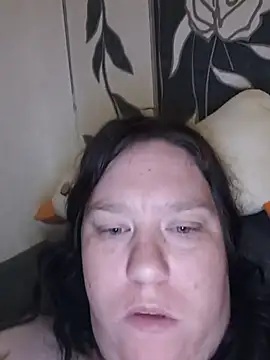 Snapshot of Feuchtekitty92@xh chatting on 10/13/25, 05:13 Feuchtekitty92xh online show from 10/13/25, 05:13