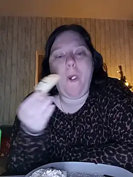 Feuchtekitty92xh online show from 12/19/25, 07:26