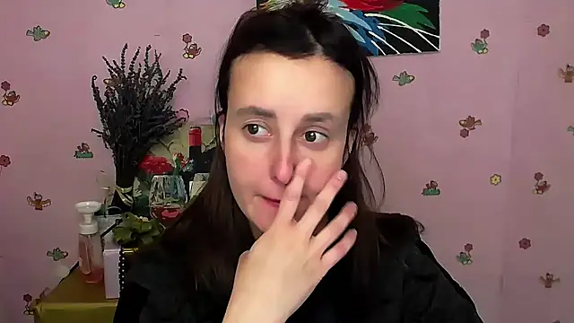 Snapshot of FeelMe__ chatting on 11/04/25, 08:24 FeelMe online show from 11/04/25, 08:24