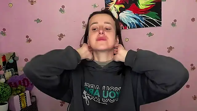 Snapshot of FeelMe__ chatting on 11/25/25, 10:26 FeelMe online show from 11/25/25, 10:26