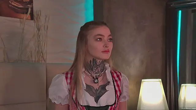 AriWild online show from 09/27/25, 05:12