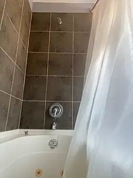 Snapshot of starsaligned chatting on 11/28/25, 09:06 starsaligned online show from 11/28/25, 09:06