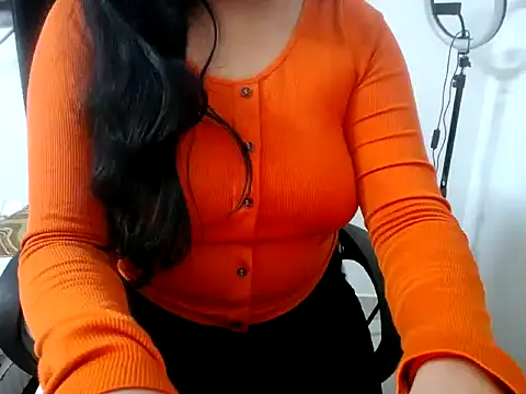 Snapshot of Roshi_Love chatting on 05/22/26, 08:36 Roshi Love online show from 05/22/26, 08:36