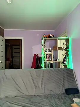 Snapshot of KassandraTress chatting on 10/18/25, 03:02 KassandraTress online show from 10/18/25, 03:02