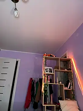 Snapshot of KassandraTress chatting on 10/26/25, 03:18 KassandraTress online show from 10/26/25, 03:18