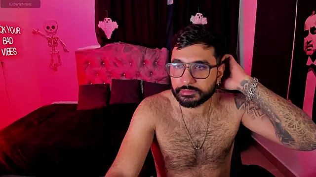 DanteAndVictoria online show from 10/16/25, 01:50