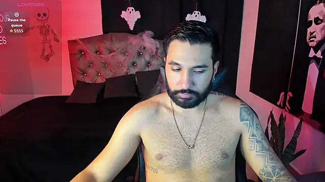 DanteAndVictoria online show from 10/30/25, 11:16