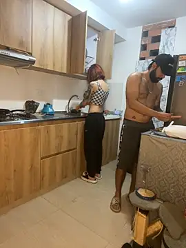 DanteAndVictoria online show from 11/02/25, 12:24