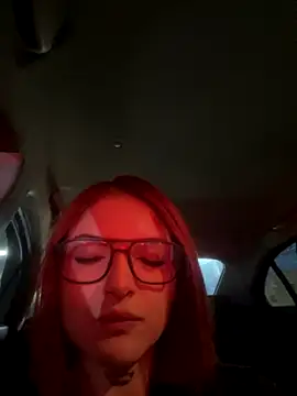 DanteAndVictoria online show from 11/04/25, 12:21