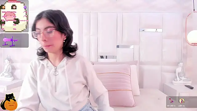 Snapshot of Im_Molly_Angel chatting on 10/06/25, 08:17 Im Molly Angel online show from 10/06/25, 08:17