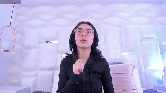 Im Molly Angel online show from 11/09/25, 03:21