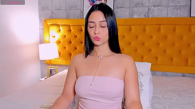 Snapshot of EmilyyRamirez chatting on 11/09/25, 01:31 EmilyyRamirez online show from 11/09/25, 01:31