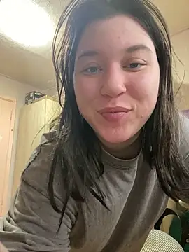 Snapshot of Kemeli008 chatting on 11/03/25, 09:10 Kemeli008 online show from 11/03/25, 09:10