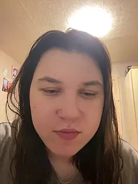 Snapshot of Kemeli008 chatting on 11/09/25, 05:55 Kemeli008 online show from 11/09/25, 05:55