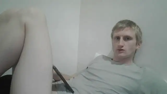 Snapshot of tcute0 chatting on 03/03/26, 10:43 tcute0 online show from 03/03/26, 10:43