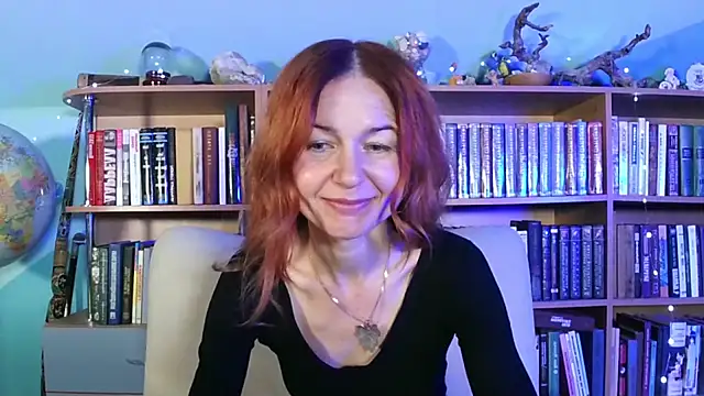 Foxilady357 online show from 11/13/25, 03:33