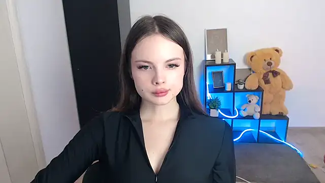 Ariella ari online show from 10/24/25, 12:45