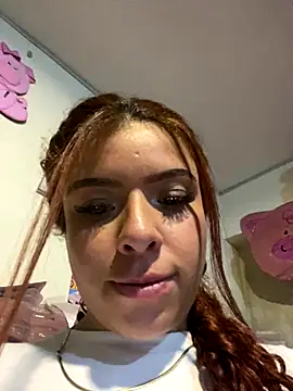 Snapshot of haally-mll chatting on 10/26/25, 12:27 haally-mll online show from 10/26/25, 12:27