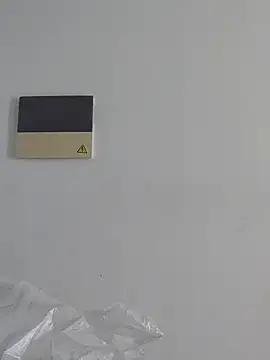 Valenn fernandez online show from 04/05/26, 03:09