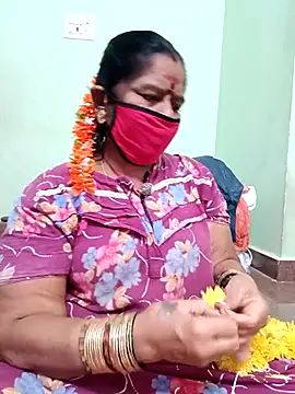 amuthasree online show from 10/17/25, 04:42