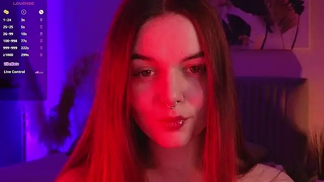 BellaDevile  online show from 09/28/25, 02:00