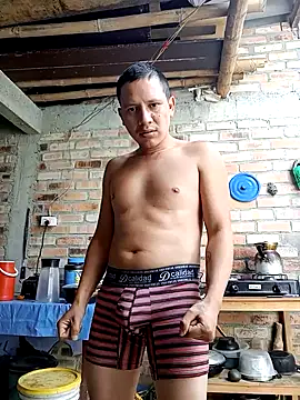 GaaraDiaz online show from 10/31/25, 03:02