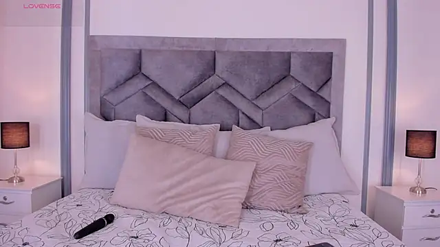 lucianacohelo online show from 09/17/25, 12:07