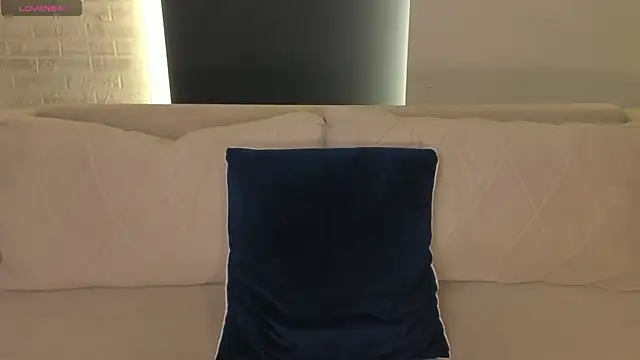 AmbarJames  online show from 06/22/26, 04:26
