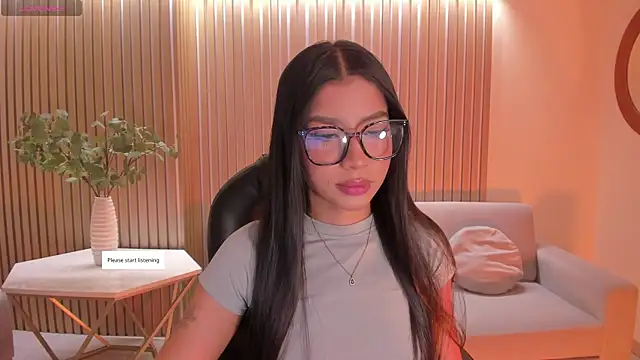 SophieHouston  online show from 06/08/26, 04:57
