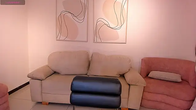 MilaLawrence online show from 06/02/26, 12:07