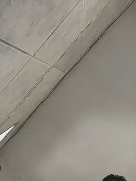 Snapshot of PIROCAGG21 chatting on 11/23/25, 11:21 PIROCAGG21 online show from 11/23/25, 11:21