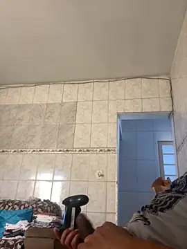 Snapshot of PIROCAGG21 chatting on 12/01/25, 10:20 PIROCAGG21 online show from 12/01/25, 10:20