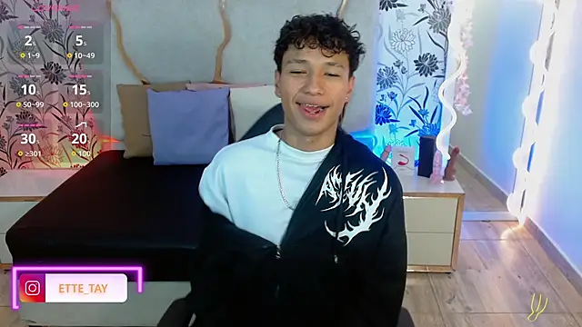 Ette tay online show from 10/27/25, 03:21