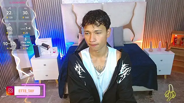 Ette tay online show from 11/17/25, 03:45