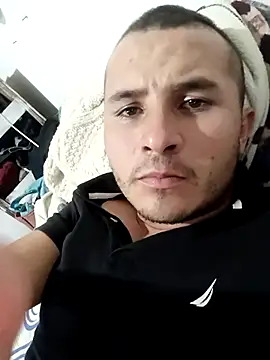 Snapshot of santiii___12 chatting on 12/02/25, 11:56 santiii 12 online show from 12/02/25, 11:56