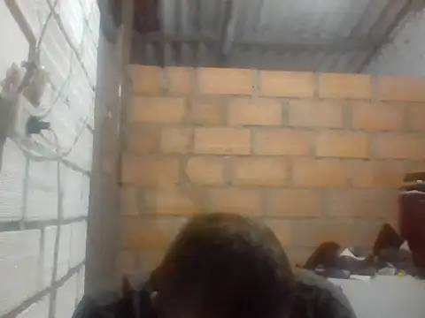 Snapshot of santiii___12 chatting on 12/18/25, 04:29 santiii 12 online show from 12/18/25, 04:29