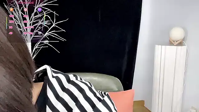 xiaoyue8888 online show from 10/03/25, 01:57