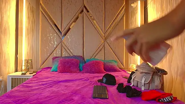 Hotcouple 222 online show from 11/15/25, 07:38