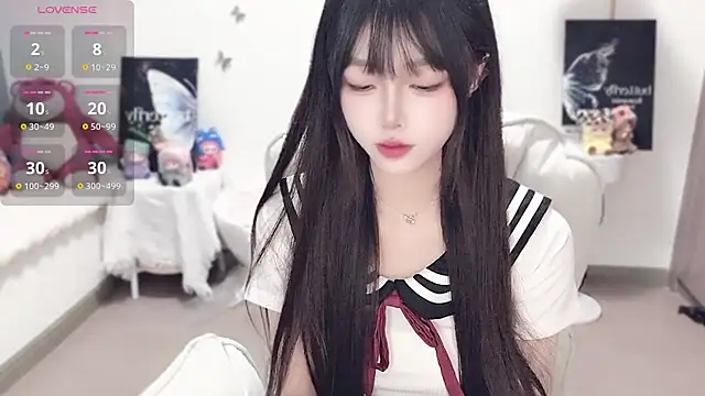 Snapshot of -EEBABY chatting on 09/25/25, 02:21 -EEBABY online show from 09/25/25, 02:21