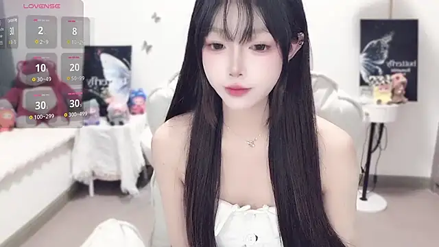 Snapshot of -EEBABY chatting on 10/07/25, 09:56 -EEBABY online show from 10/07/25, 09:56