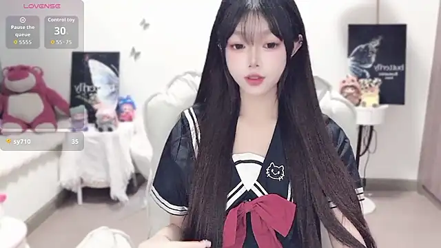 Snapshot of -EEBABY chatting on 10/30/25, 03:24 -EEBABY online show from 10/30/25, 03:24