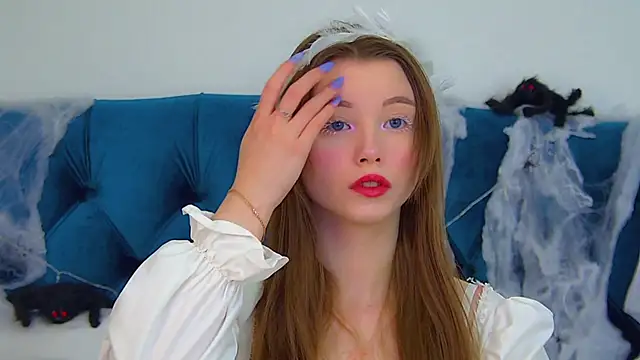 KeiraAsti online show from 10/24/25, 06:04