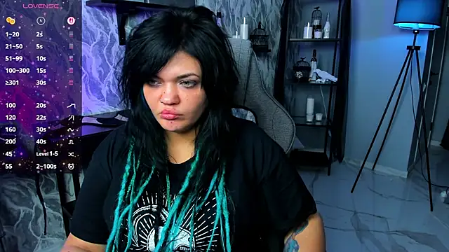 Snapshot of MaryHarrys chatting on 11/16/25, 02:39 MaryHarrys online show from 11/16/25, 02:39