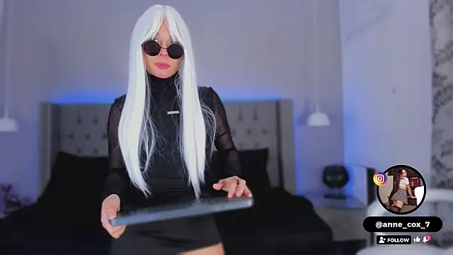 Snapshot of Anne_cox chatting on 11/30/25, 02:21 Anne cox online show from 11/30/25, 02:21