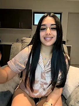 LilMisIndianx online show from 10/16/25, 06:36