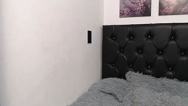 pinky f00x online show from 05/21/26, 07:32