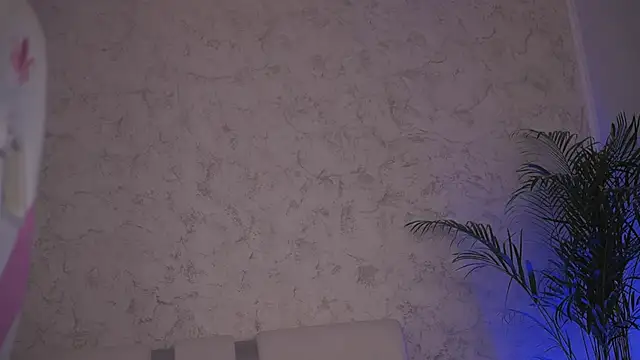 Snapshot of daisyblushh chatting on 05/30/26, 10:12 daisyblushh online show from 05/30/26, 10:12