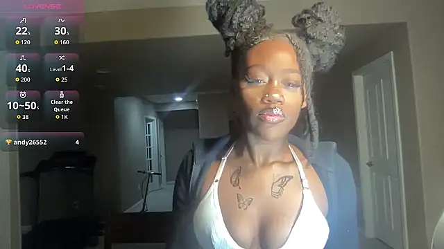 Snapshot of maskedgirl5005 chatting on 09/16/25, 05:03 maskedgirl5005 online show from 09/16/25, 05:03